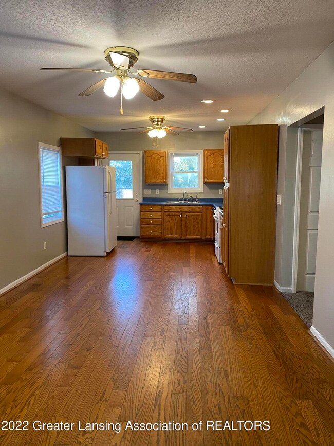 Dining.Kitchen