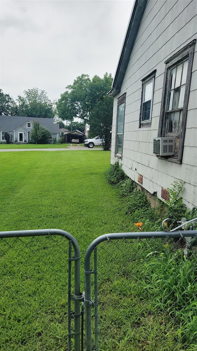 31 W Parnell St, Denison, TX 75020 - photo 2