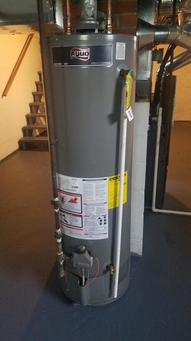 Edgevale hotwater tank