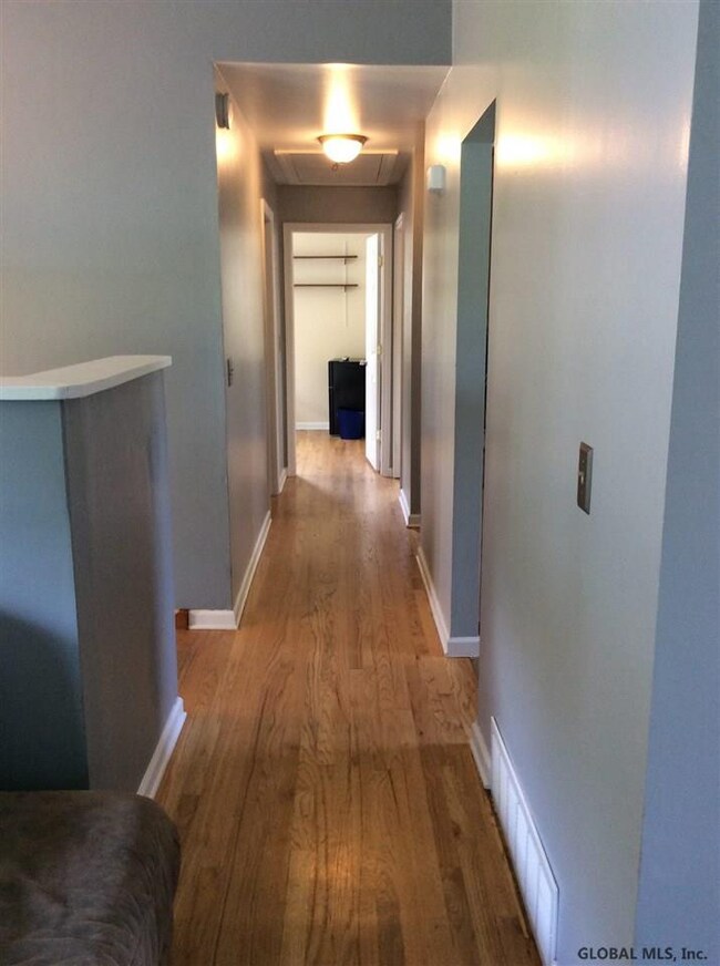 15 Michigan Ave, Rensselaer, NY 12144 - photo 7