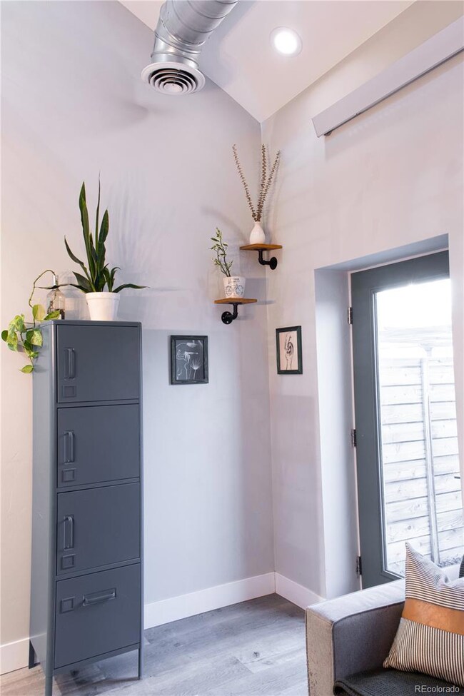 3270 Elm St, Denver, CO 80207 - photo 7