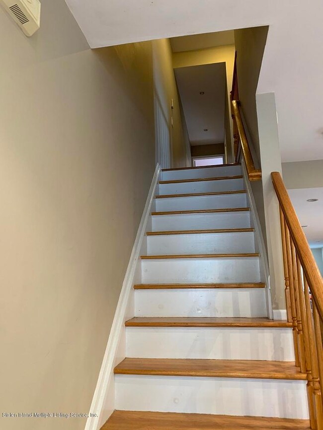 176 Camden Ave, Staten Island, NY 10309 - photo 4