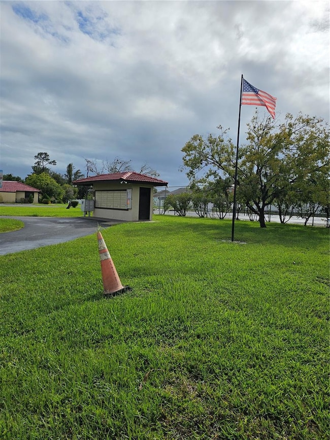 569 Hunter Cir, Kissimmee, FL 34758 - photo 7