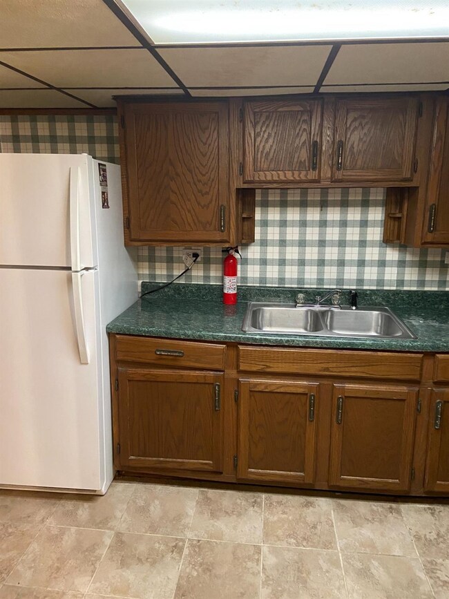 3347 Martha St, Highland, IN 46322 - photo 4