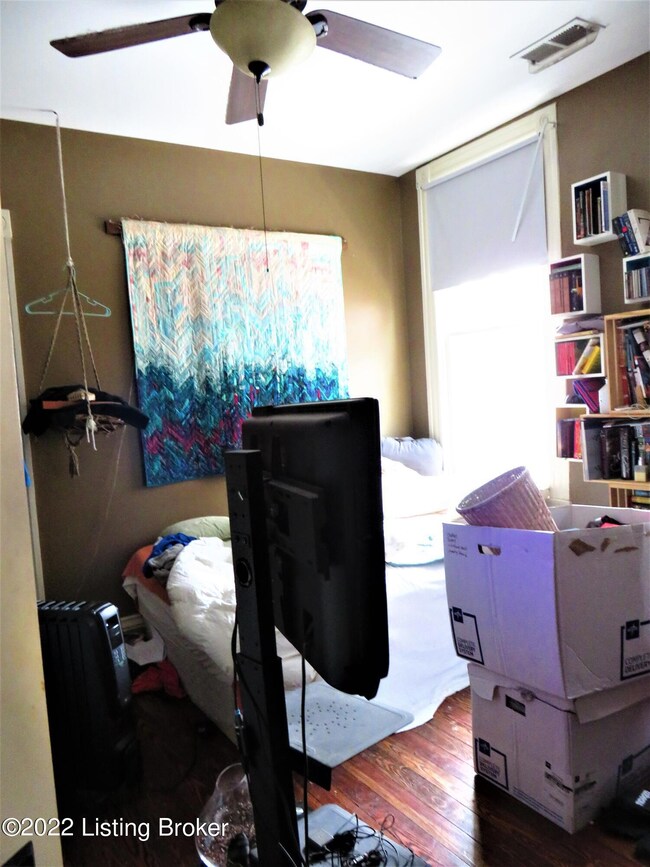 1229 Bates Ct, Louisville, KY 40204 - photo 5