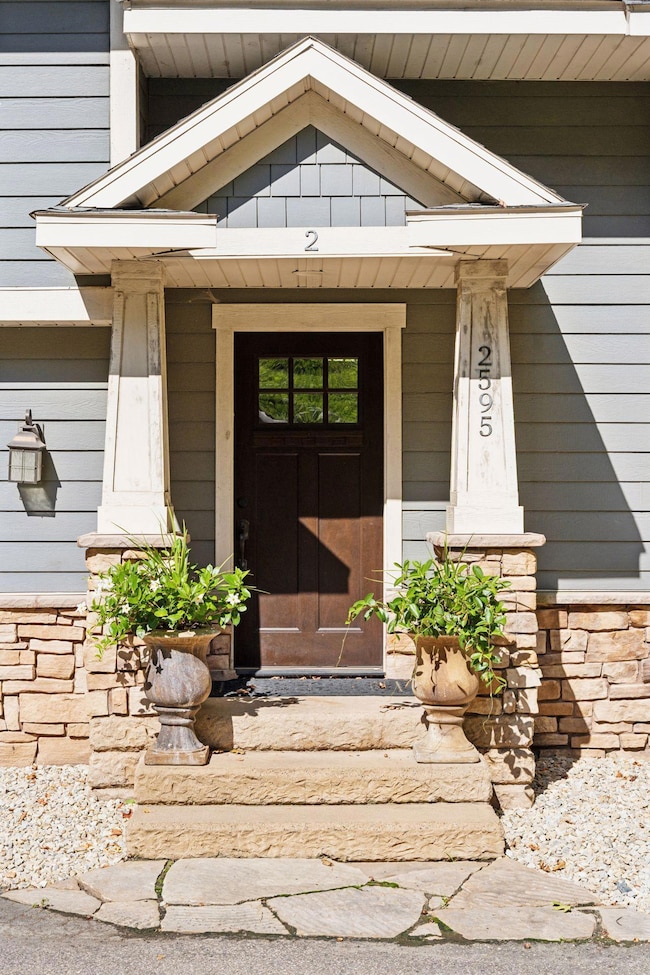 2595 Lydiard Circle - Spacecrafting - 0004.jpg