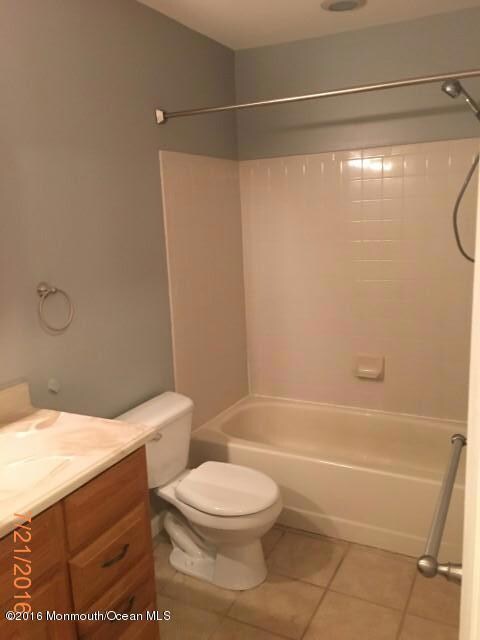 210 Begonia Ct unit 210, Jackson, NJ 08527 - photo 7