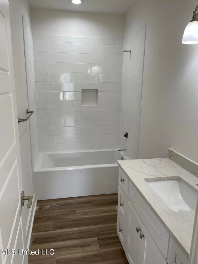 GUEST BATH 110