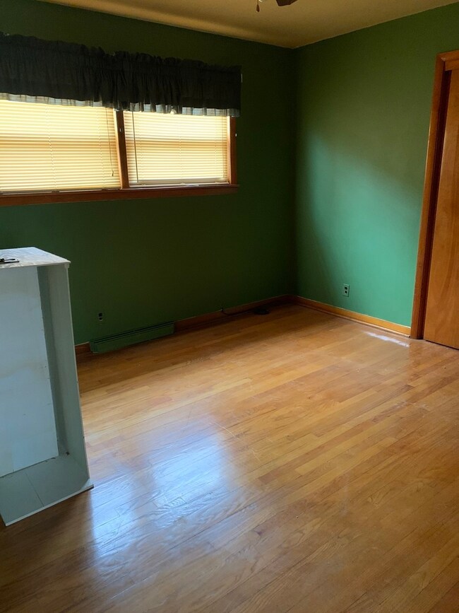 6127 S Narragansett Ave, Chicago, IL 60638 - photo 5