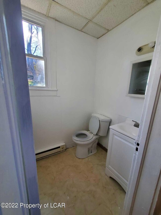 30 W Chestnut St, Wilkes Barre, PA 18705 - photo 7