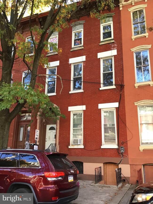 243 S 6th St, Reading, PA 19602 - photo 2