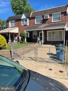 402 Shetland Rd, Darby, PA 19023 - photo 2