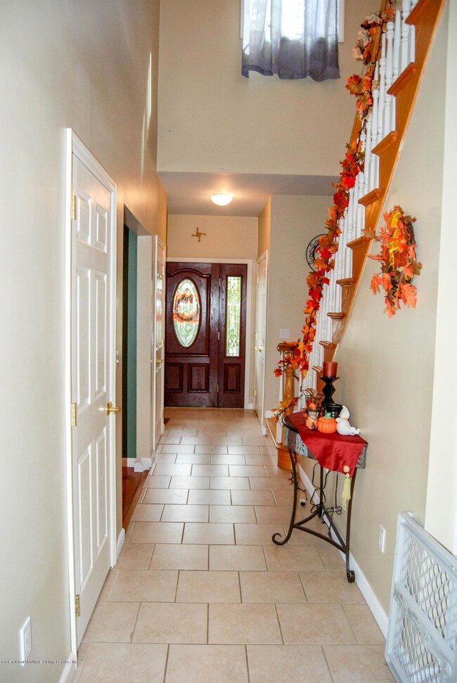 57 Sheridan Ct, Staten Island, NY 10306 - photo 6