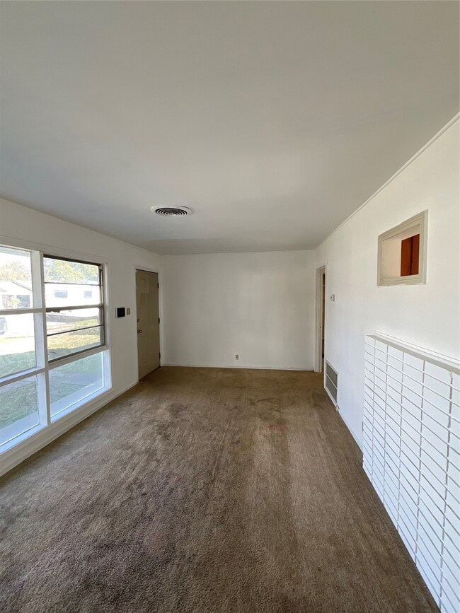 3017 Stallings Dr, Houston, TX 77088 - photo 7