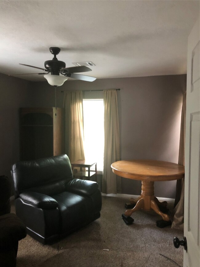 6801 Sidney St, Houston, TX 77021 - photo 4