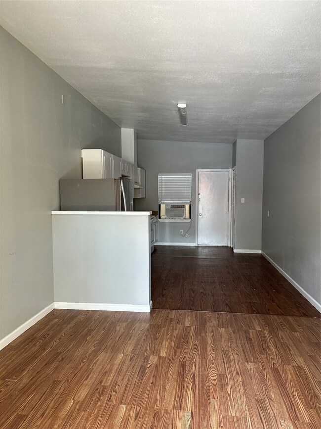 3359 Frick Rd unit 1, Houston, TX 77086 - photo 2