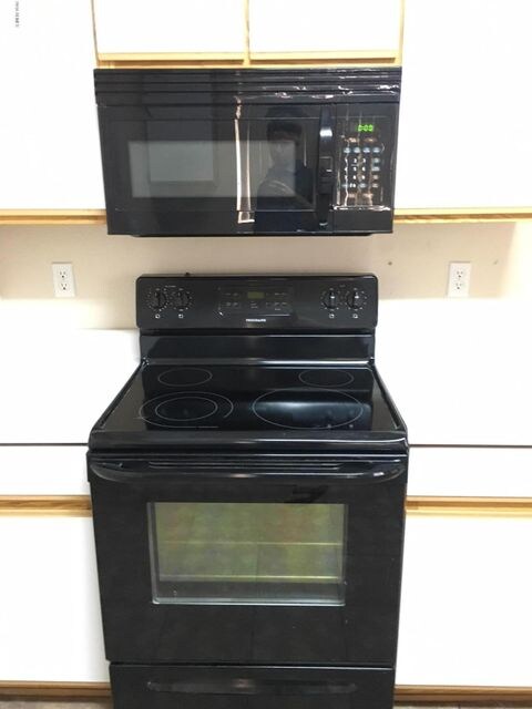 Kitchen (2)