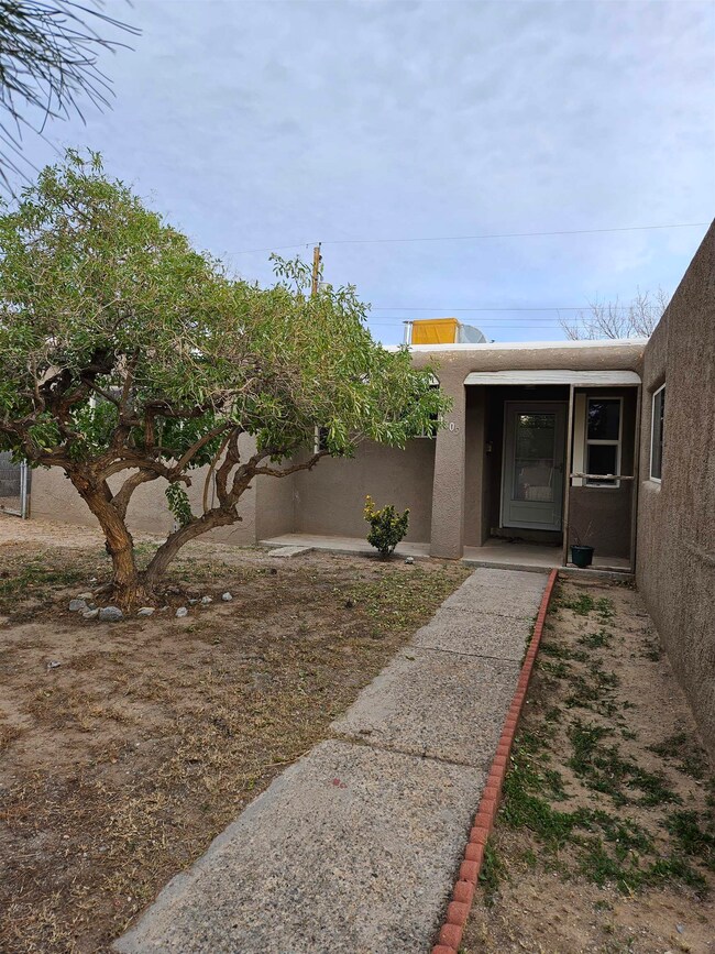 1809 Corte Del Ranchero, Alamogordo, NM 88310 - photo 2