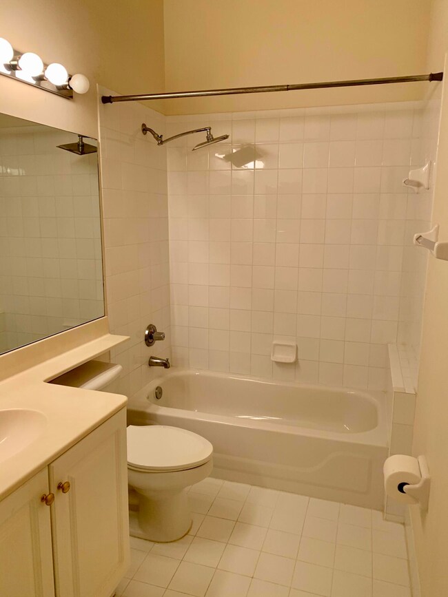 110 N Lakeshore Dr, Hypoluxo, FL 33462 - photo 7