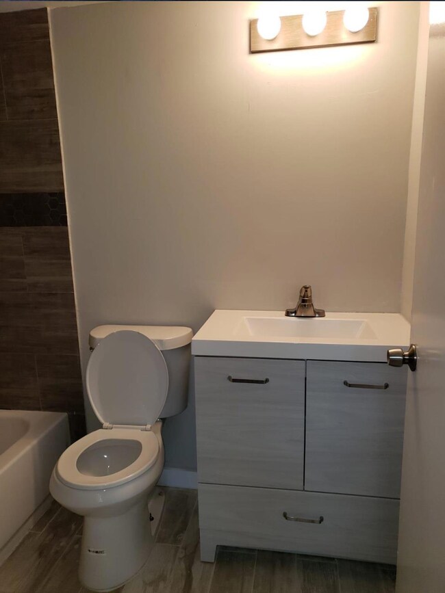 1210 Meadows Cir, Boynton Beach, FL 33436 - photo 6