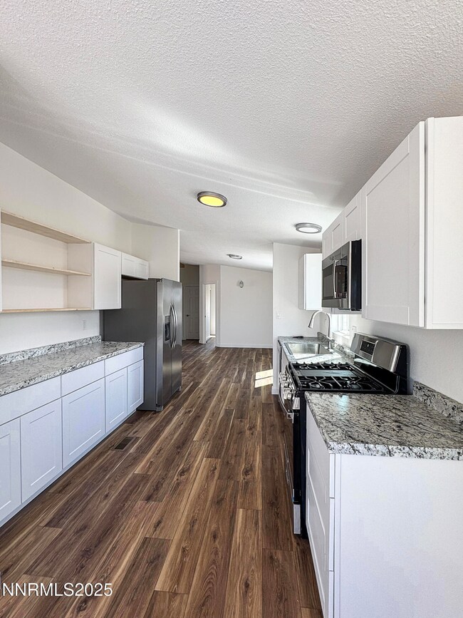 6105 Amos Dr, Winnemucca, NV 89445 - photo 6