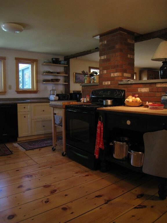 More Kitchen