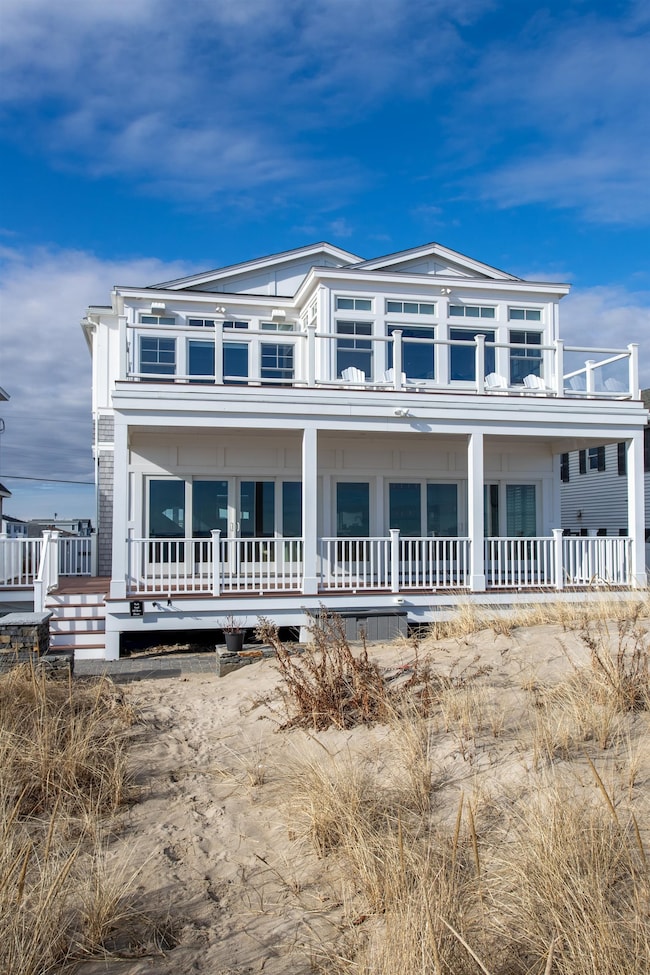 77 Ocean Dr, Seabrook, NH 03874 - photo 2