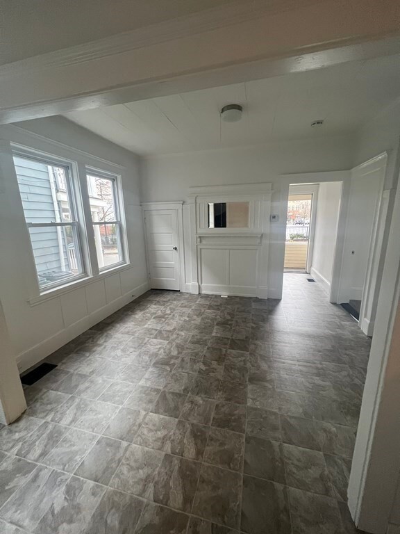 11 Salem St unit 1, Salem, MA 01970 - photo 2