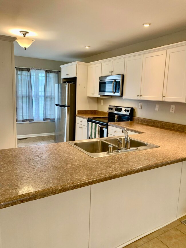 106 Bobby Jones Blvd, Frankfort, KY 40601 - photo 3