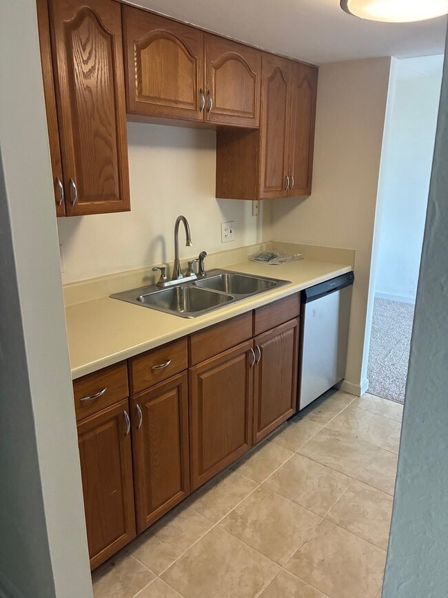 One Renaissance Place unit 615, Palatine, IL 60067 - photo 6