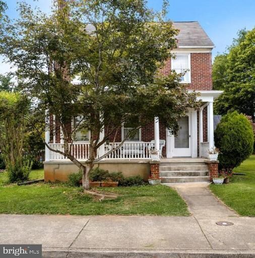 211 Blue Ridge Ave, Front Royal, VA 22630 - photo 2