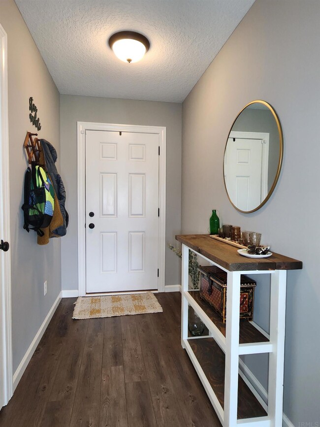 13486 Saddle Creek Ln, Grabill, IN 46741 - photo 2