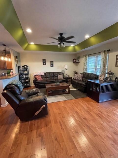 Spacious living room - very open concent