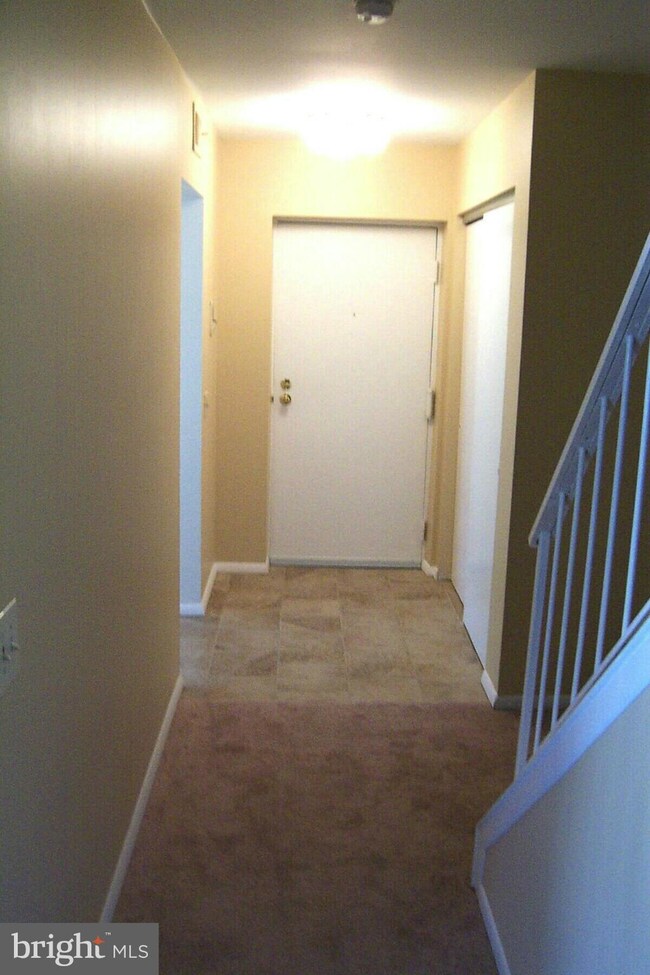 6911 Jones View Dr unit 3C, Baltimore, MD 21209 - photo 6