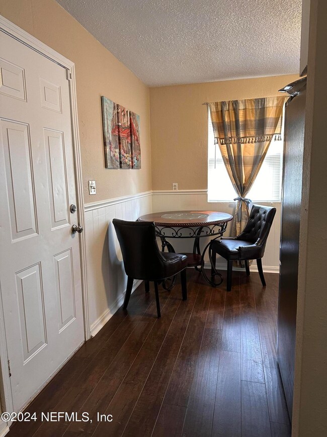 5061 Chadroe Rd, Jacksonville, FL 32210 - photo 4