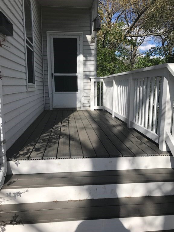 137 Myrtle St, Rockland, MA 02370 - photo 4