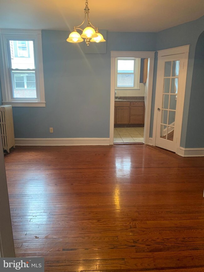 382 Avon Rd, Upper Darby, PA 19082 - photo 7