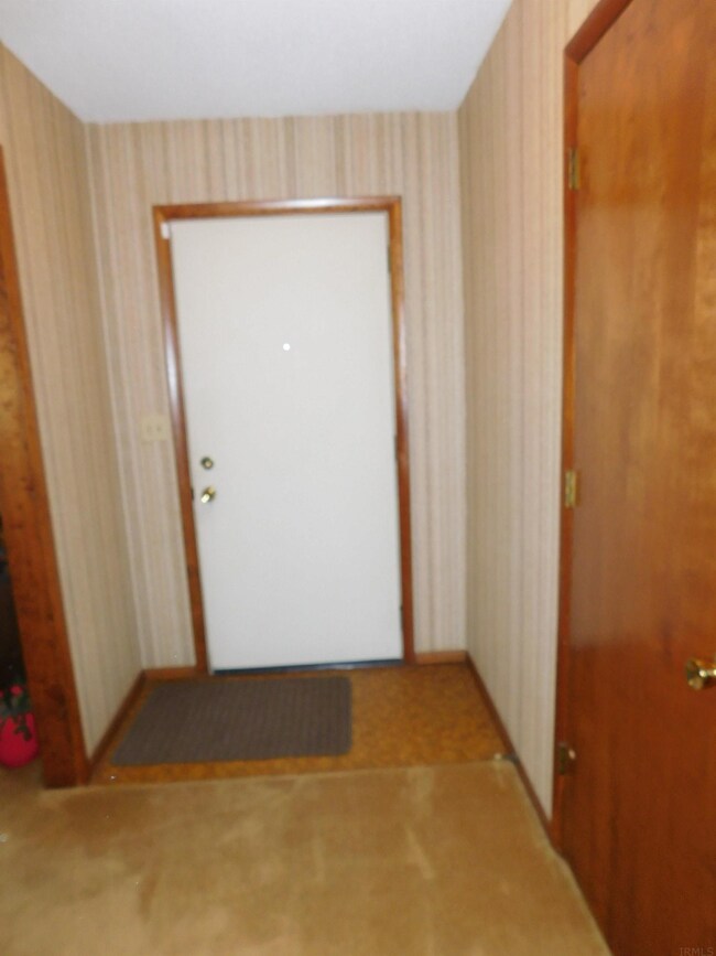 1311 Indiana 28, Muncie, IN 47303 - photo 2