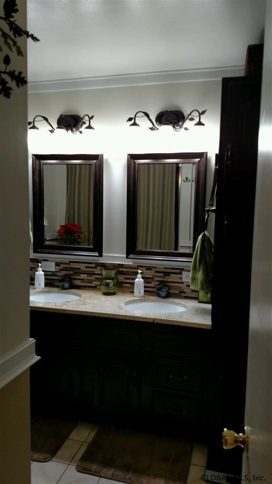 3 Anthony Ln, Albany, NY 12205 - photo 6