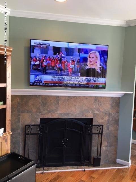 455 Willow Rd E unit 2, Staten Island, NY 10314 - photo 4