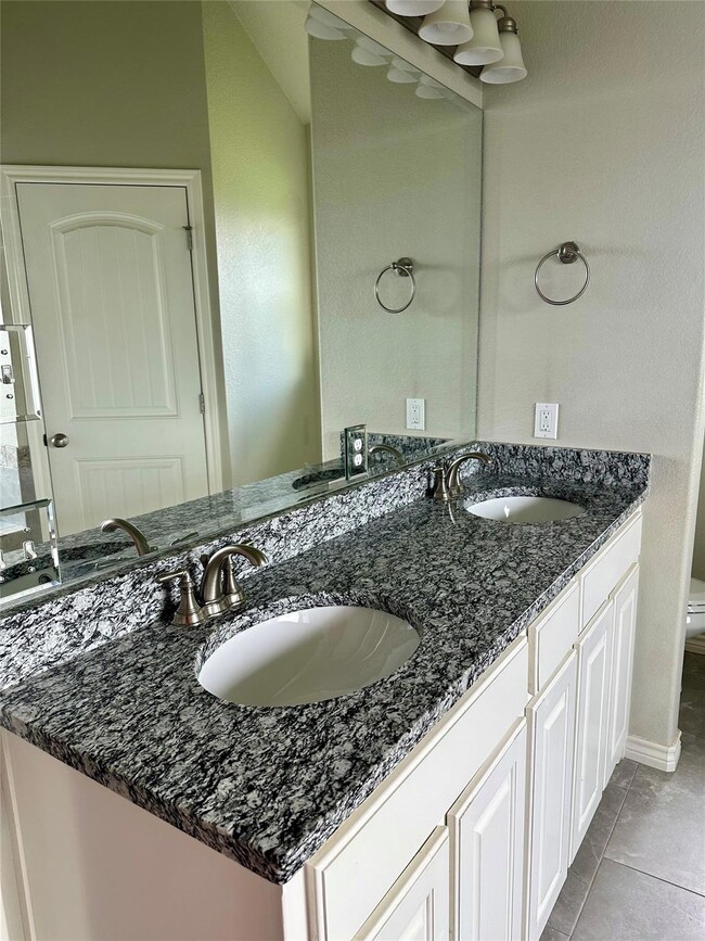 3300 White Horse Dr, Granbury, TX 76049 - photo 7