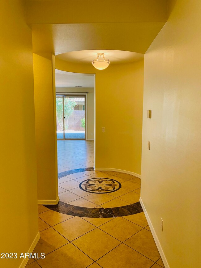 298 E Kaibab Dr, Chandler, AZ 85249 - photo 5