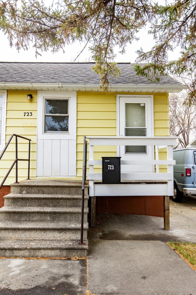 723 13th St N, Moorhead, MN 56560 - photo 5