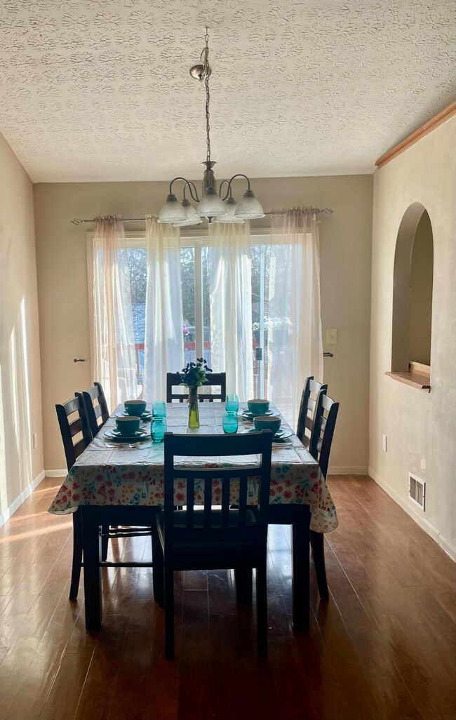 2207 Golden Leaf Ln, Columbus, OH 43223 - photo 5