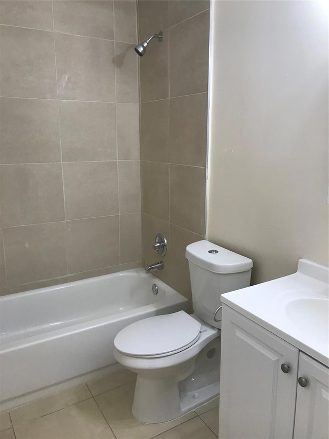 2710 NW 26th St unit 2, Fort Lauderdale, FL 33311 - photo 5