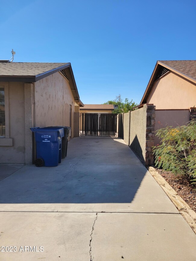 108 S 130th Place, Chandler, AZ 85225 - photo 3