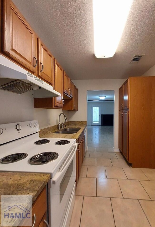 727 S Main St unit 107, Hinesville, GA 31313 - photo 7