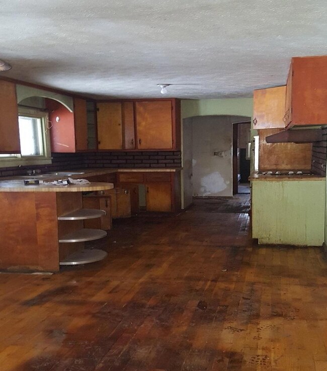MLS Kitchen and dining