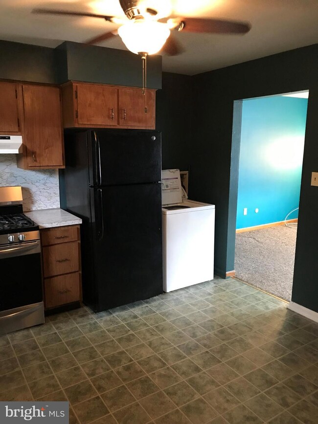 63 Dunn Ln unit B, Pennsville, NJ 08070 - photo 4