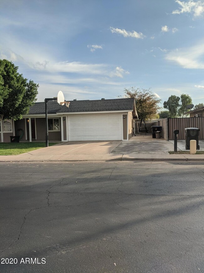 2821 E Coralbell Ave, Mesa, AZ 85204 - photo 3